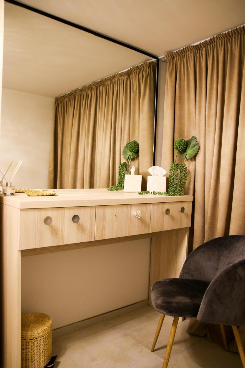Cornelia Hotel